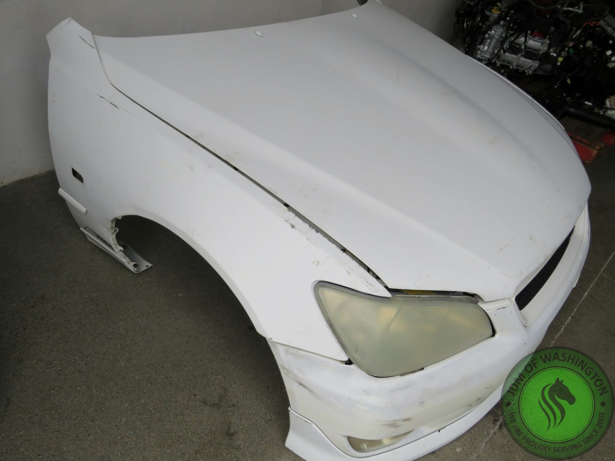 JDM TOYOTA ALTEZZA / IS300 WHITE COMPLETE FRONT END
