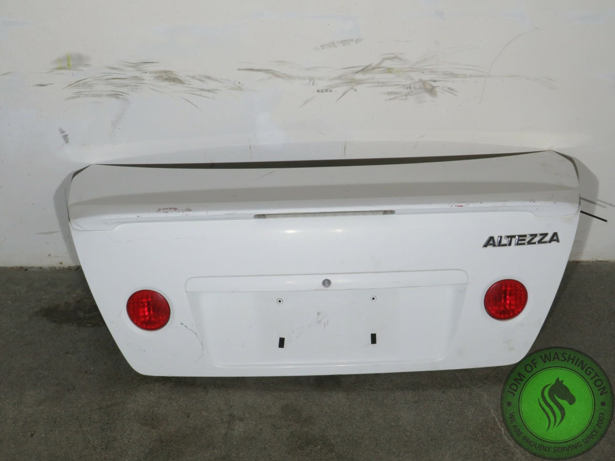 JDM TOYOTA ALTEZZA / IS300 WHITE COMPLETE FRONT END